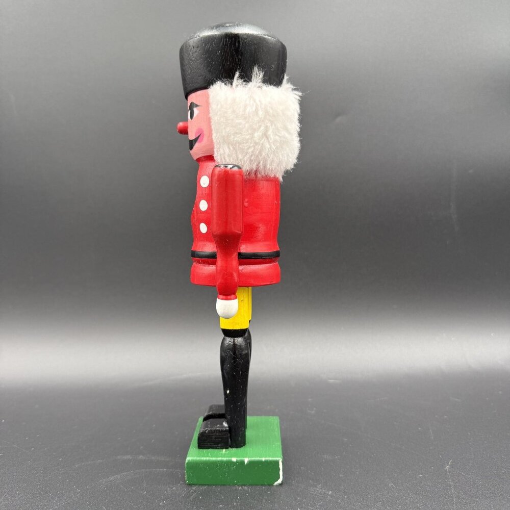 Nutcracker Soldier Wooden Sears and Roebuck Red/Yellow/Black‎ 10" Vtg - Picture 3 of 10